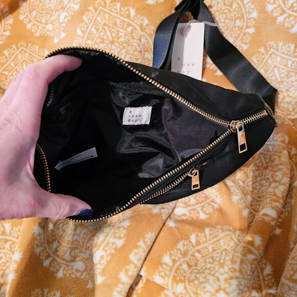 A New Day Fanny Pack NWT - Picture 2 of 4